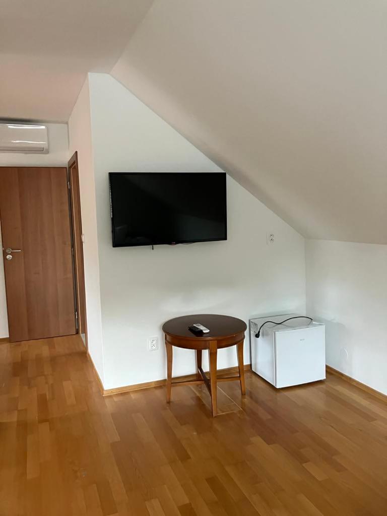 Vila Pri Kupeloch Bojnice Luaran gambar