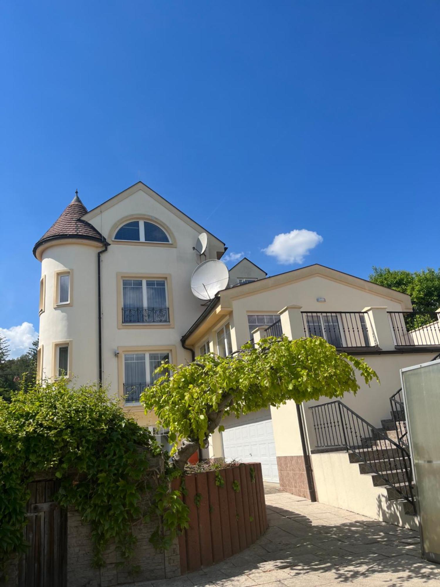 Vila Pri Kupeloch Bojnice Luaran gambar